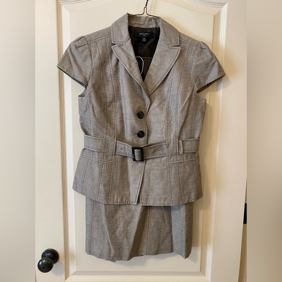 Women's Nine West suit Size 10 - Picture 1 of 5